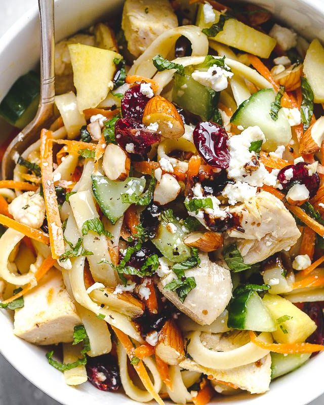 Chicken Pasta Salad Bowl - #recipe by #eatwell101 - https://www.eatwell101.com/chicken-pasta-salad-bowl-recipe