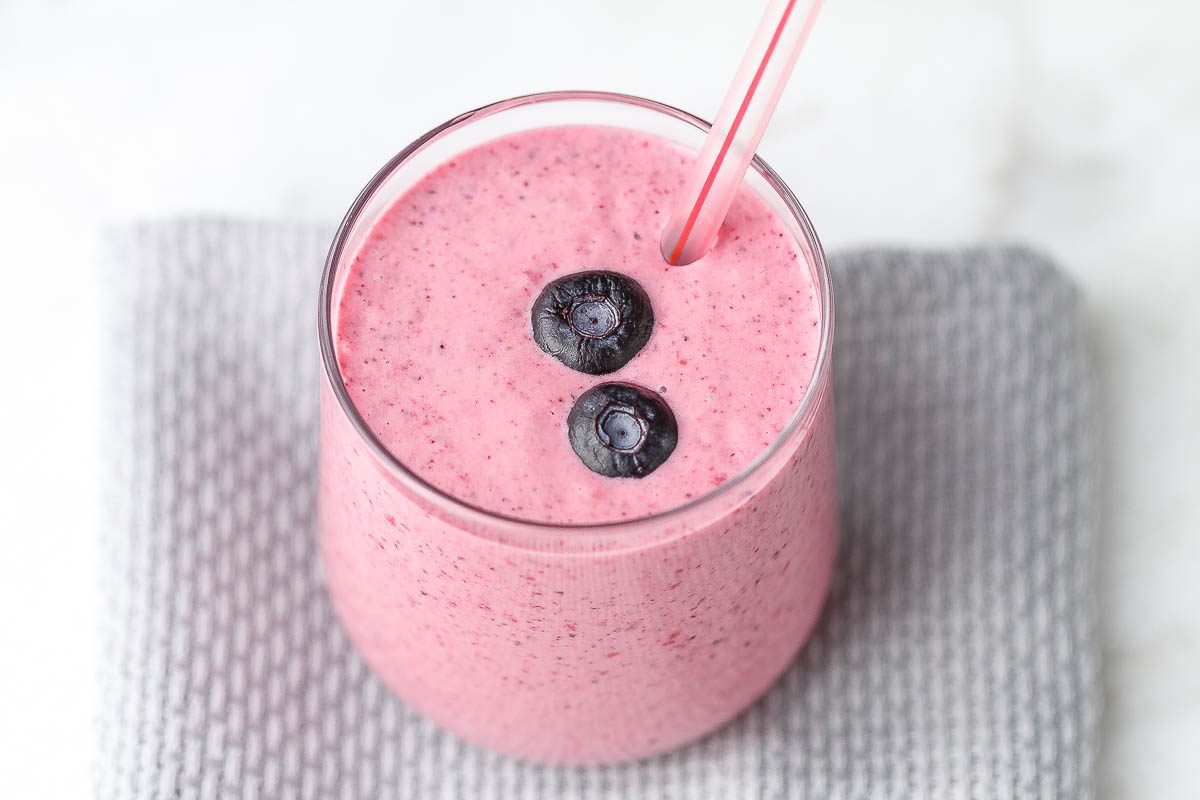 Blueberry Cheesecake Smoothie