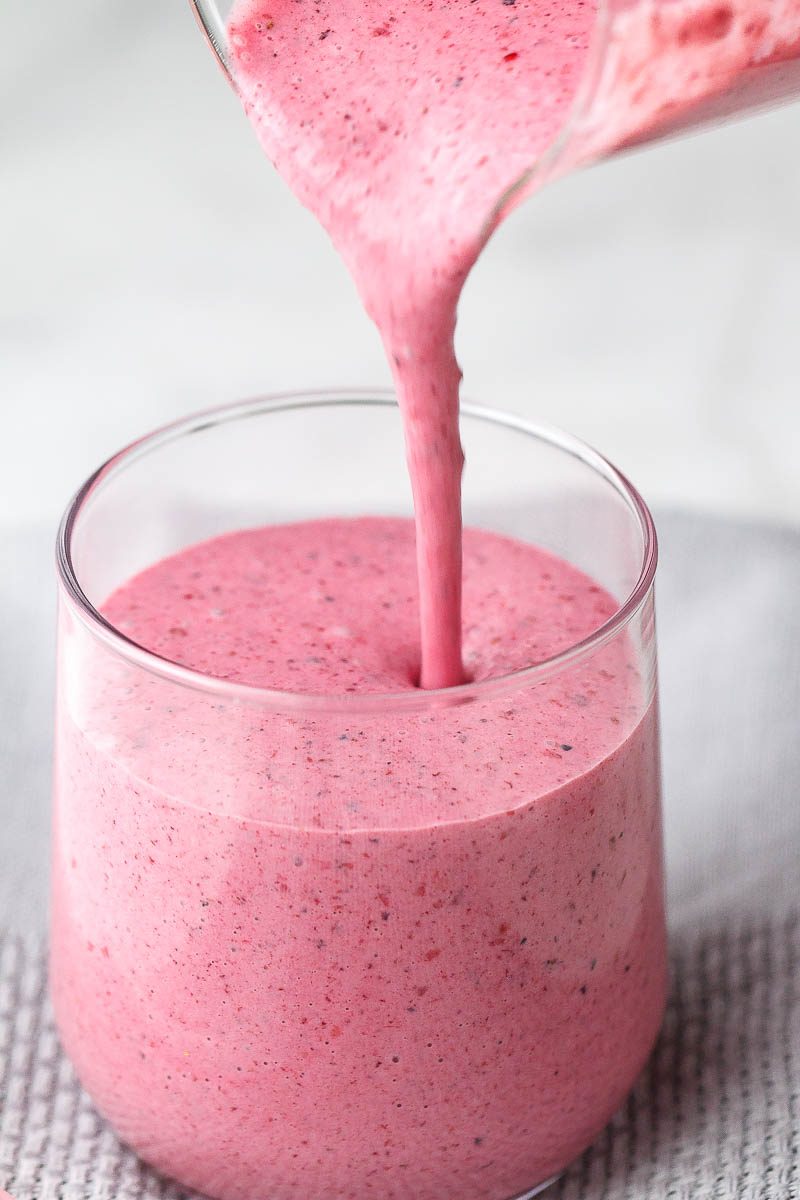 Blueberry Cheesecake Smoothie - Rich and creamy, this low carb smoothie whips up in just minutes.