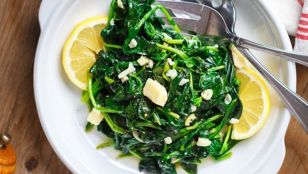 Garlic Butter Sauteed Spinach - #recipe by #eatwell101 - https://www.eatwell101.com/garlic-butter-sauteed-spinach-recipe