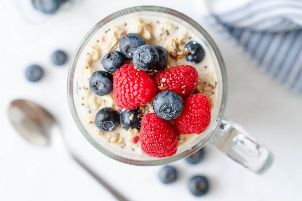 Simple Overnight Oats with Berries - Home Sweet Farm Home