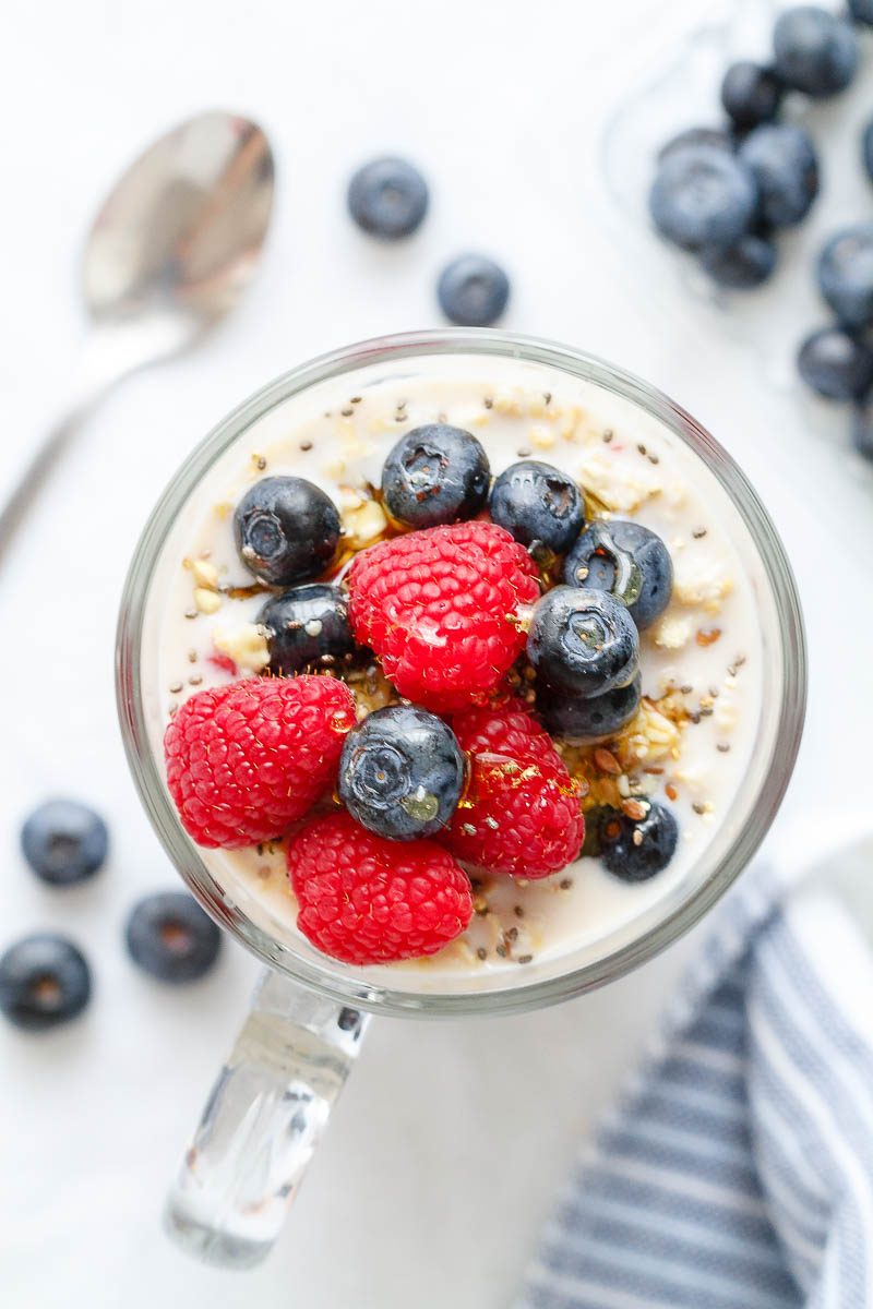 Vegan Overnight Oats – A blissful, make-ahead breakfast that will be ready for you when you wake up in the morning.