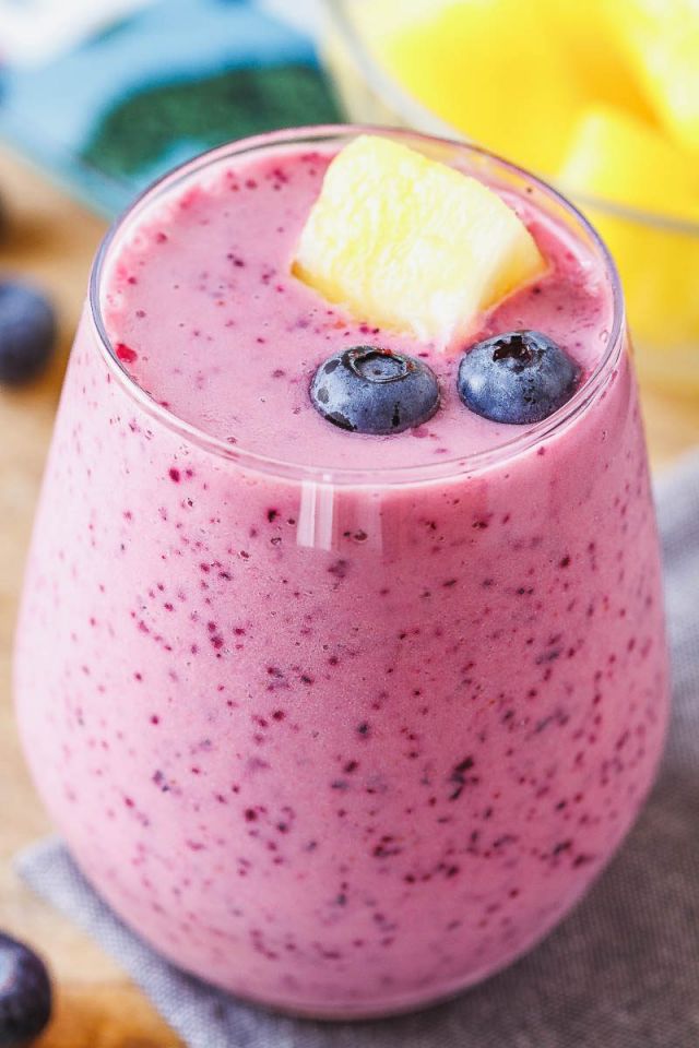 Blueberry Pineapple Smoothie