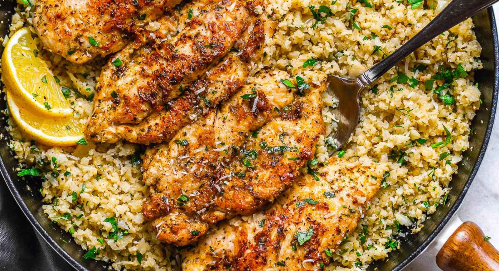 Garlic Butter Chicken With Parmesan Cauliflower Rice Easy Chicken Parmesan Eatwell101
