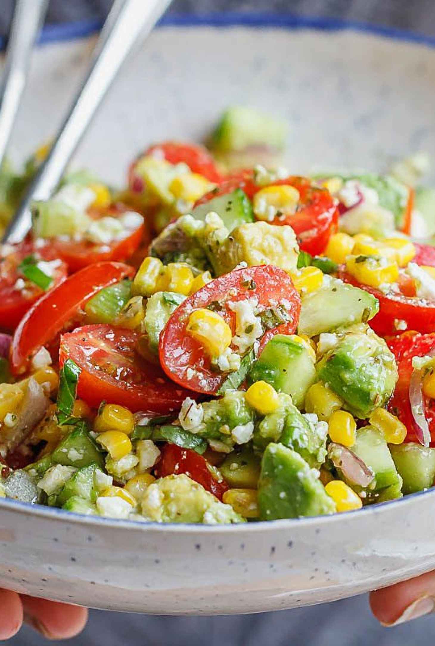 Avocado Corn Salad Recipe with Feta - #recipe by #eatwell101 - https://www.eatwell101.com/avocado-corn-salad-recipe