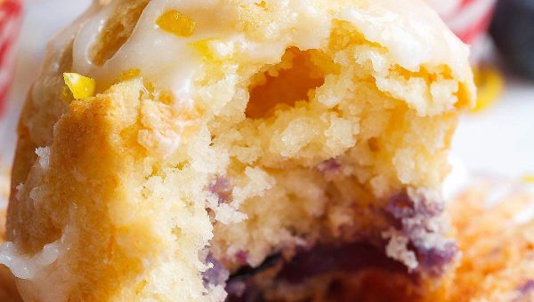 Paleo Blueberry Muffins - #recipe by #eatwell101 - https://www.eatwell101.com/paleo-blueberry-muffins-recipe