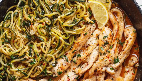 15-Minute Cowboy Butter Chicken with Zucchini Noodles - #recipe by #eatwell101 - https://www.eatwell101.com/cowboy-butter-chicken-and-zucchini-noodles