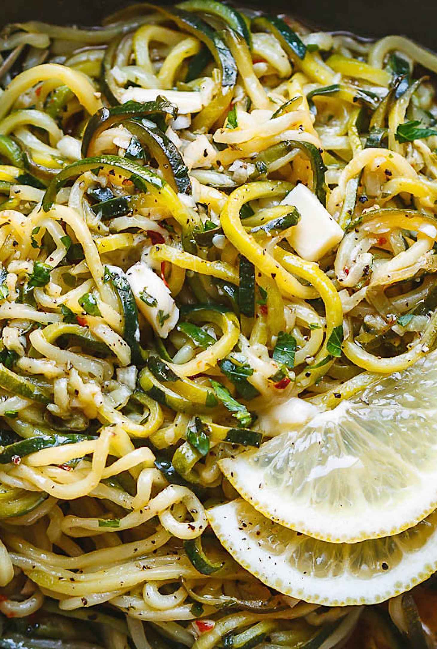 Lemon Garlic Butter Zucchini Noodles - #recipe by #eatwell101 - https://www.eatwell101.com/garlic-butter-zucchini-noodles-recipe
