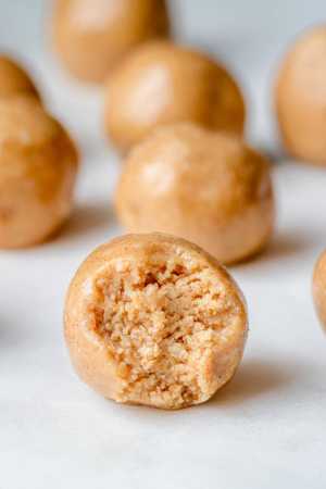 3-Ingredient Almond Butter Fat Bombs