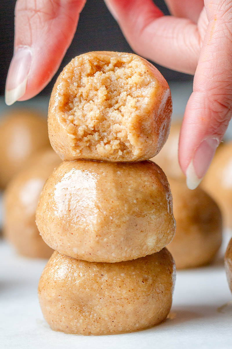3-Ingredient Almond Butter Fat Bombs Recipe – Delicious Keto Fat Bombs ...