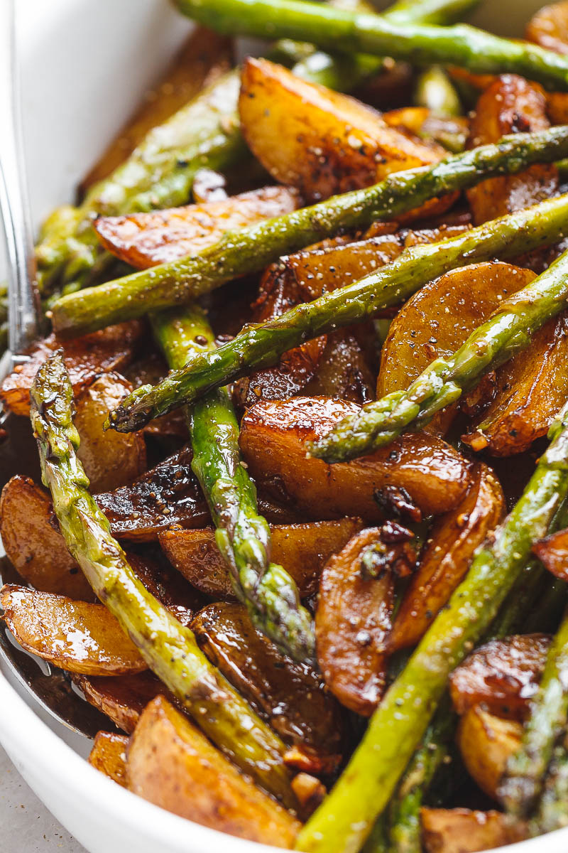 Garlic Balsamic Baby Potatoes With Asparagus - A gorgeous, flavorful side dish that makes an easy addition to any grilled meat.
