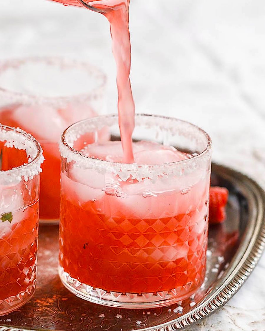 Raspberry Basil Margarita - #recipe by #eatwell101 - https://www.eatwell101.com/raspberry-basil-margarita-cocktail-recipe