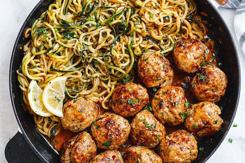 Garlic Butter Turkey Meatballs with Lemon Zucchini Noodles - #recipe by #eatwell101 - https://www.eatwell101.com/garlic-butter-meatballs-with-lemon-zucchini-noodles