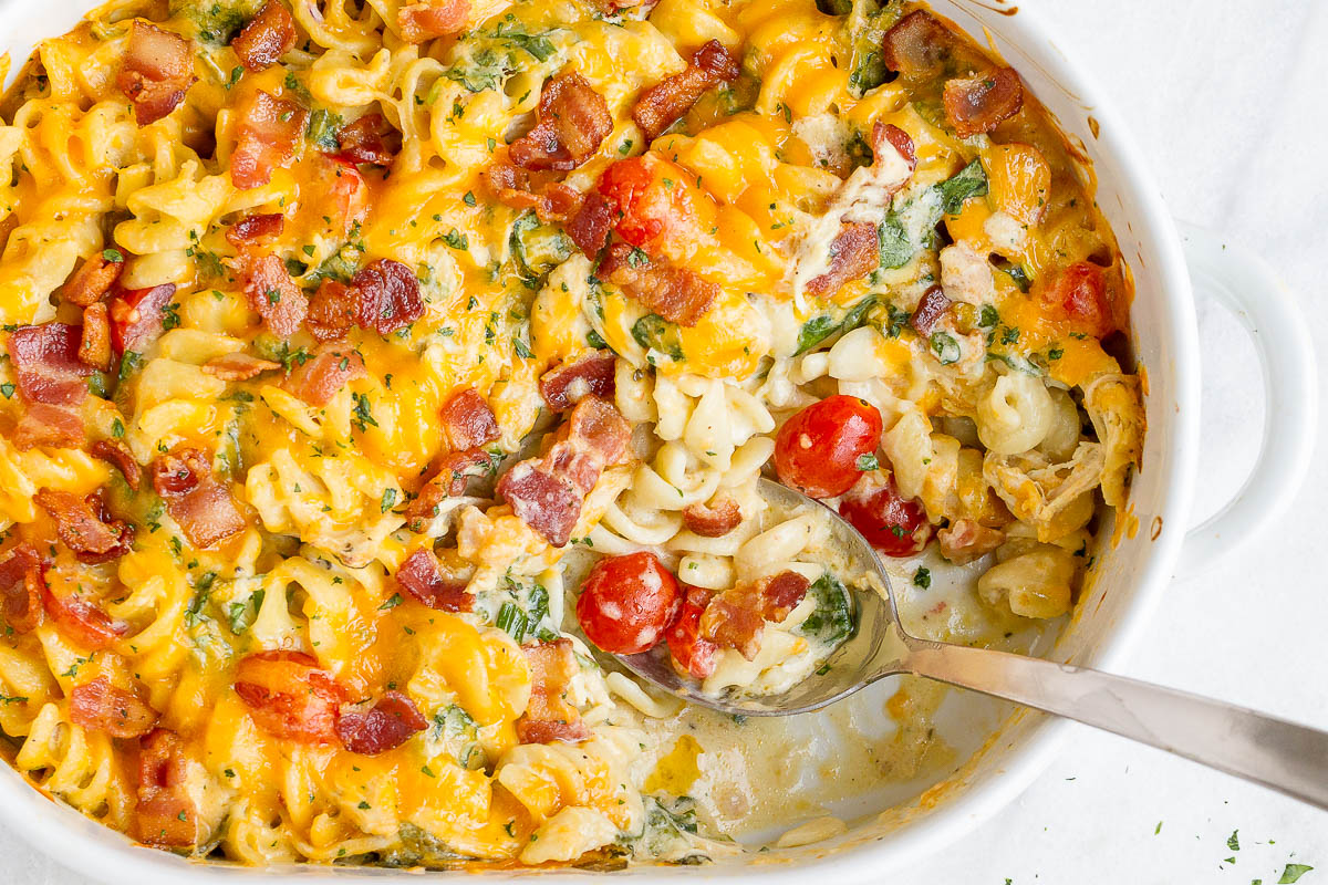 Cheesy Chicken Pasta Casserole with Spinach and Bacon