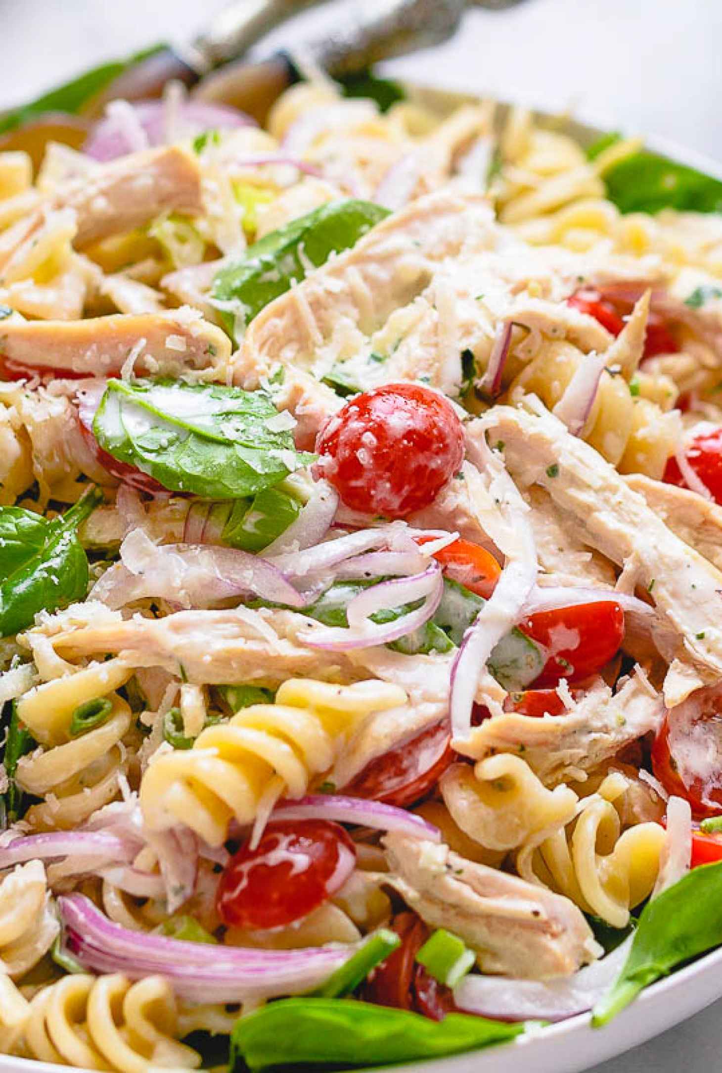 Everyone Will Love These 11 Delicious Chicken Salads - #recipe by #eatwell101 - https://www.eatwell101.com/chicken-salad-recipes