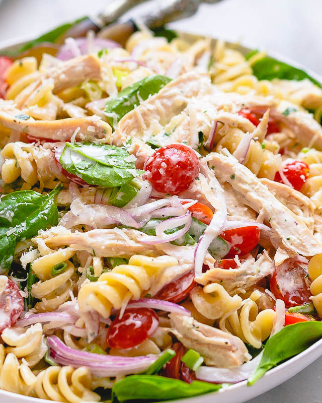 Everyone Will Love These 11 Delicious Chicken Salads - #recipe by #eatwell101 - https://www.eatwell101.com/chicken-salad-recipes