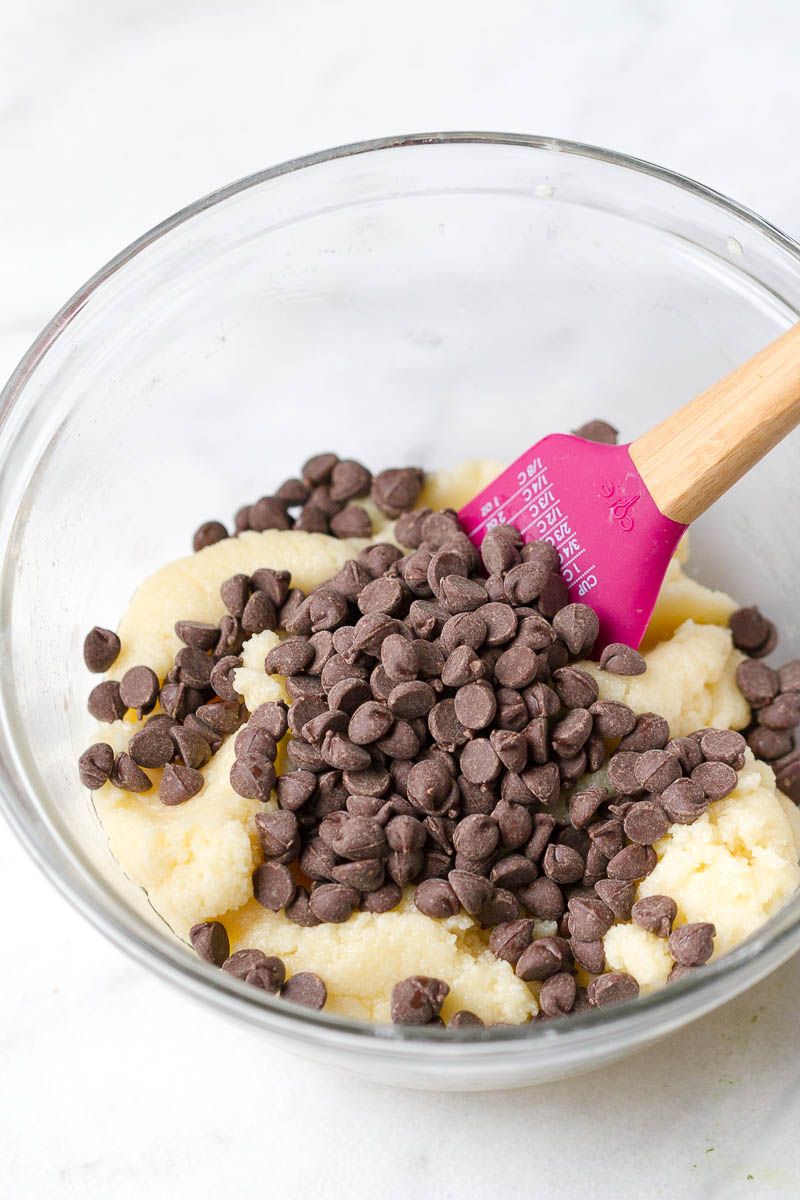 Cookie Dough Fat Bombs - These keto, low carb chocolate coconut fat bomb are a super delicious snack that’s high in fat and low in carbs. 
