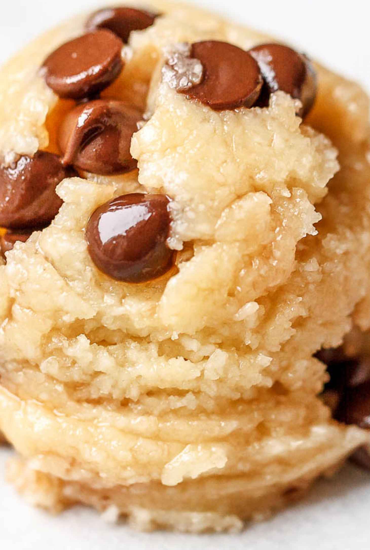Cookie Dough Fat Bombs {Low Carb – Keto} - #recipe by #eatwell101 - https://www.eatwell101.com/cookie-dough-fat-bombs-low-carb-keto