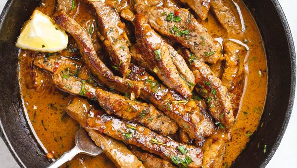 Pan-Seared Steak in Butter Sauce - #recipe by #eatwell101 - https://www.eatwell101.com/pan-seared-steak-recipe