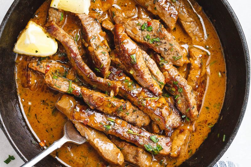 Pan-Seared Steak in Butter Sauce - #recipe by #eatwell101 - https://www.eatwell101.com/pan-seared-steak-recipe