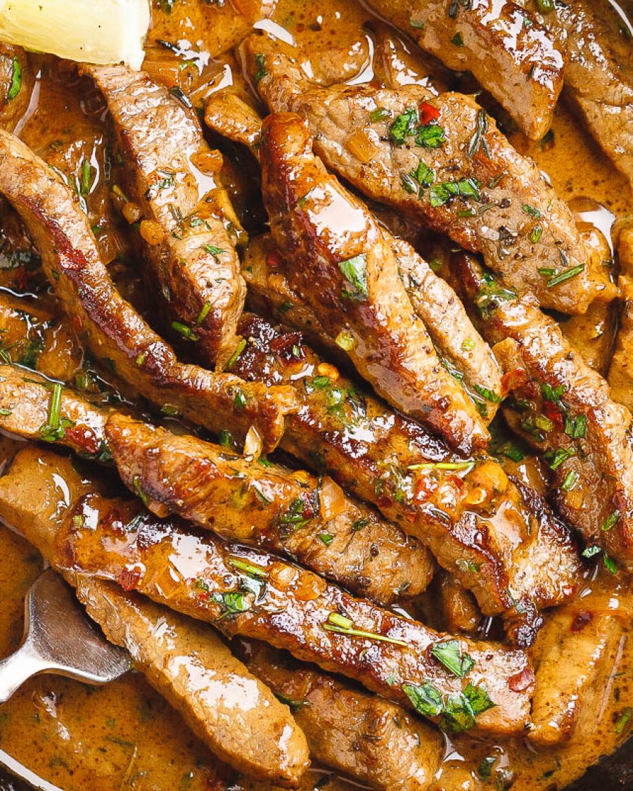 Pan-Seared Steak in Butter Sauce - #recipe by #eatwell101 - https://www.eatwell101.com/pan-seared-steak-recipe