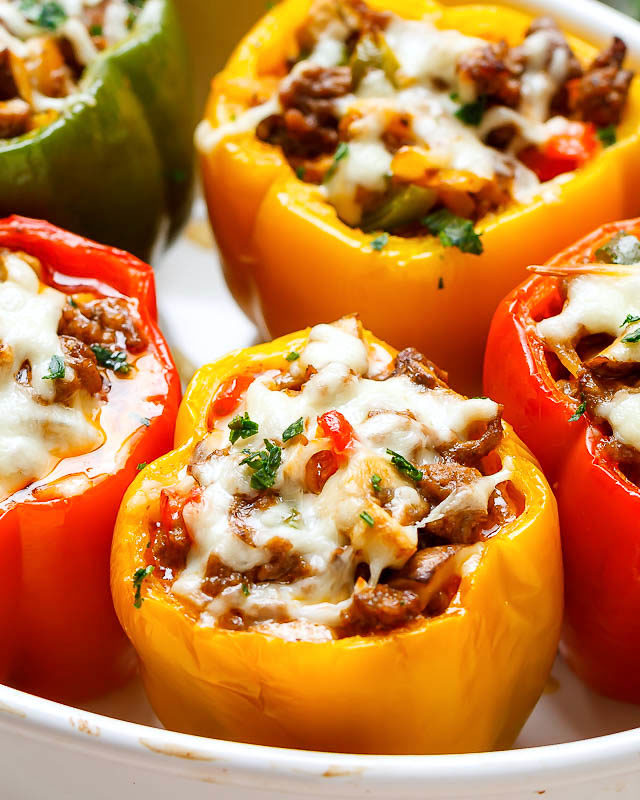 Cheese Steak Stuffed Peppers – Keto Low-Carb - #recipe by #eatwell101 - https://www.eatwell101.com/cheese-steak-stuffed-peppers-recipe