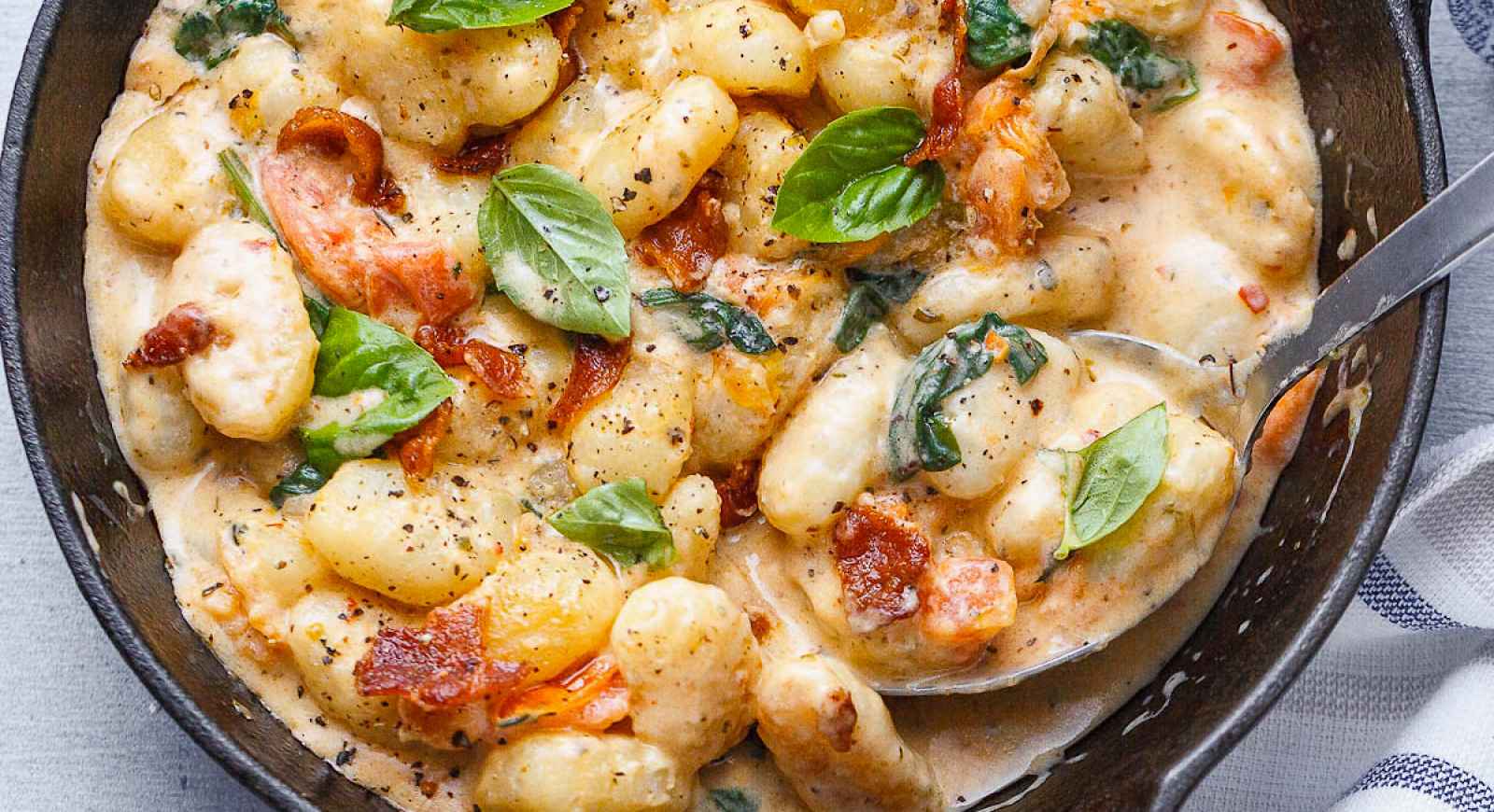 Potato Gnocchi In Bacon Spinach Cream Sauce Eatwell101