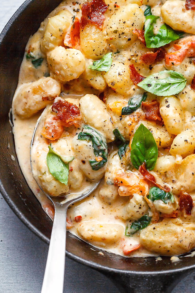 Potato Gnocchi in Bacon Spinach Cream Sauce — Eatwell101