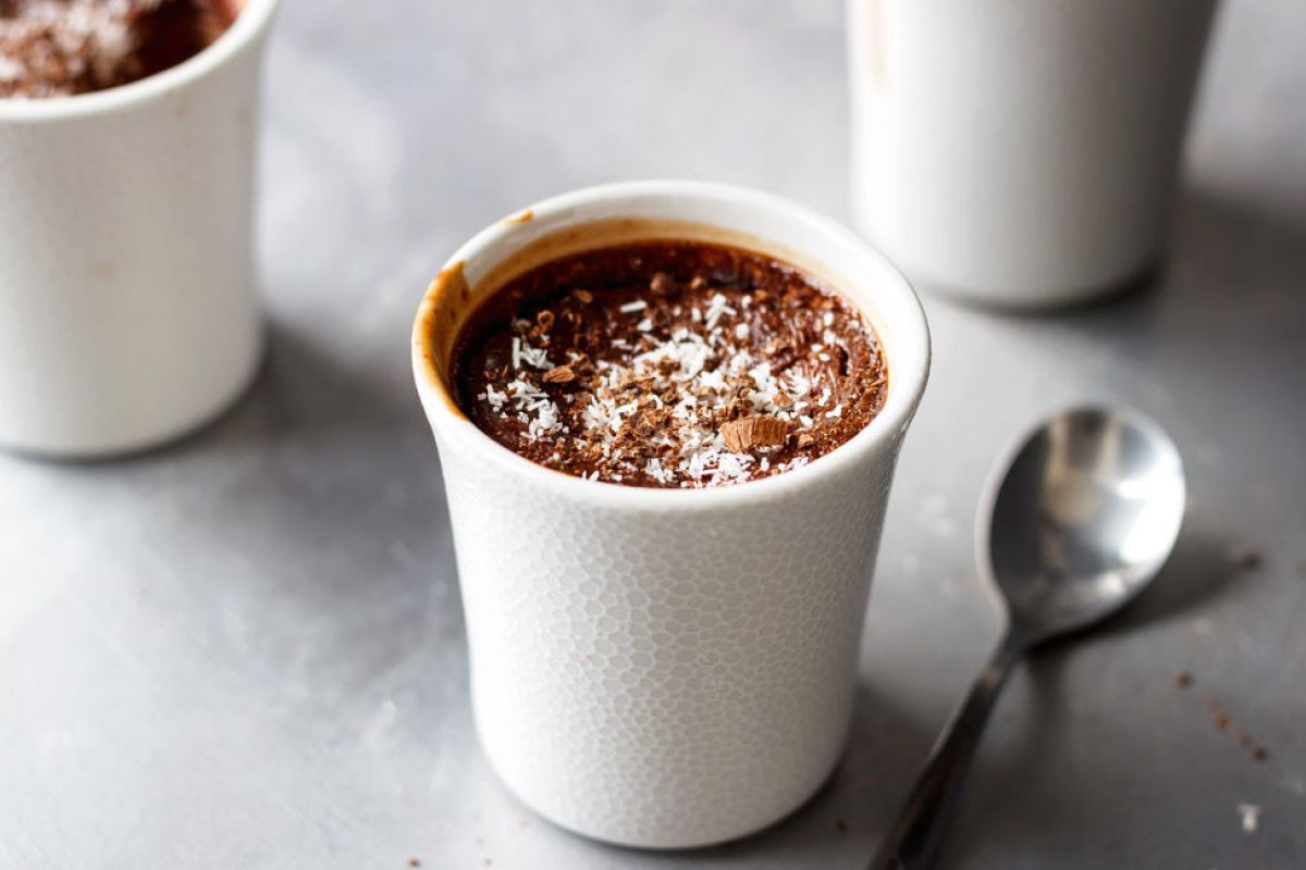Keto Chocolate Coconut Cups