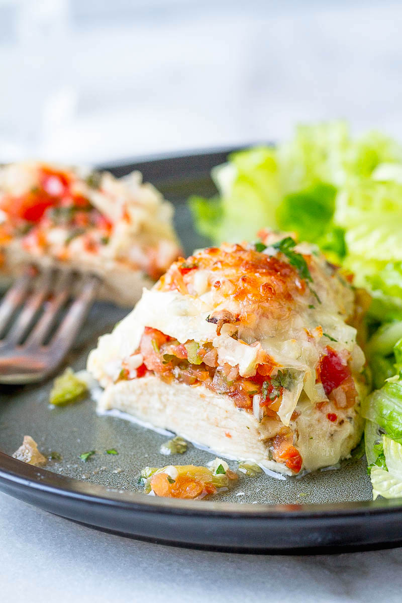 Cheesy Salsa Chicken Casserole - An incredibly delicious meal loaded with fresh flavors.