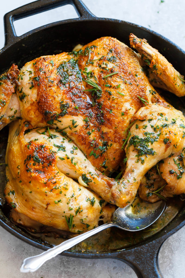 Roasted Lemon Garlic Butter SpatchCock Chicken - #recipe by #eatwell101 - https://www.eatwell101.com/lemon-garlic-butter-spatchcock-chicken-recipe