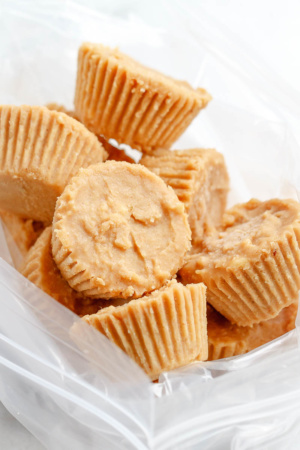 Keto Cream Cheese Peanut Butter Fat Bombs