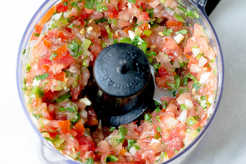 Cheesy Salsa Chicken Casserole - An incredibly delicious meal loaded with fresh flavors.