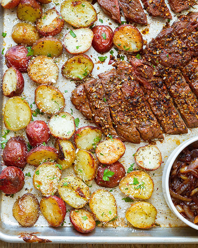 15 Sheet Pan Dinner Recipes – The Best Quick & Easy One-Pan Meals - #recipe by #eatwell101 - https://www.eatwell101.com/sheet-pan-dinners-recipes