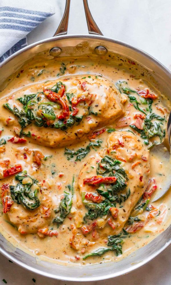 Creamy Chicken Breast in Spinach Parmesan Sauce