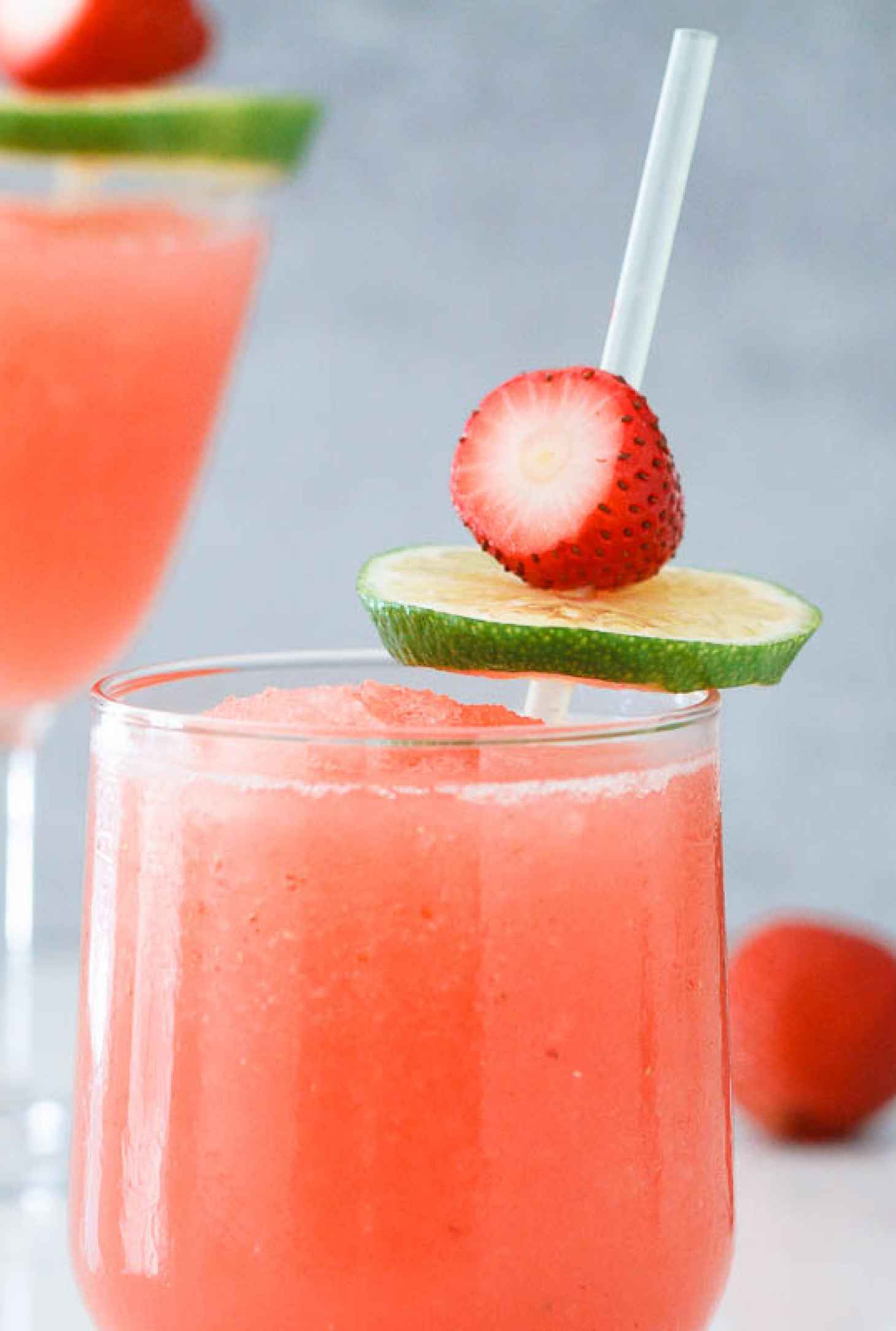 Summer Fruit Wine Slushies - #recipe by #eatwell101 - https://www.eatwell101.com/summer-fruit-wine-slushies-recipe