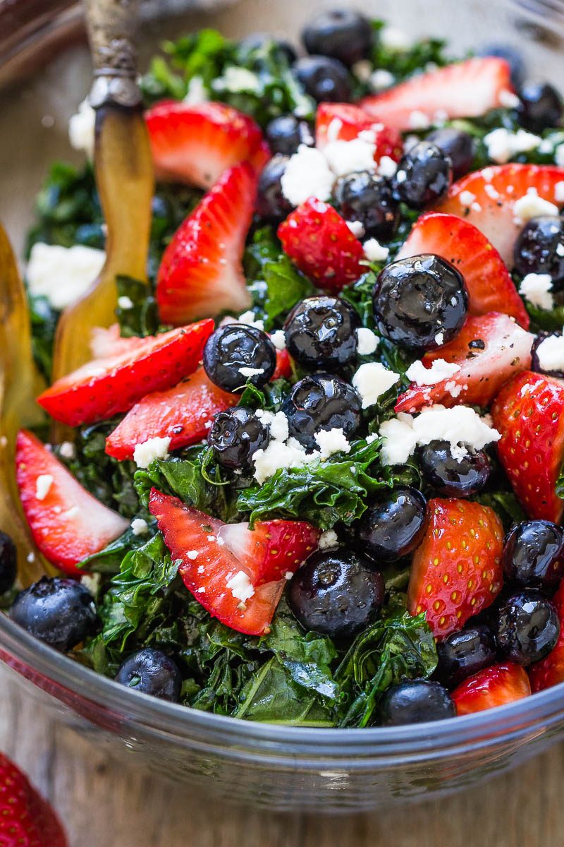 Summer Kale Salad - Healthy, tasty and super nutritive, if you’re looking for the perfect summer salad, this is it!
