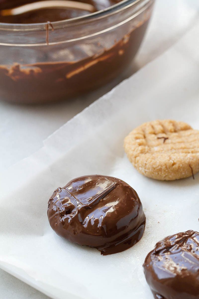 Chocolate Peanut Butter Fat Bombs - A rich and delicious chocolate peanut butter fat bomb recipe