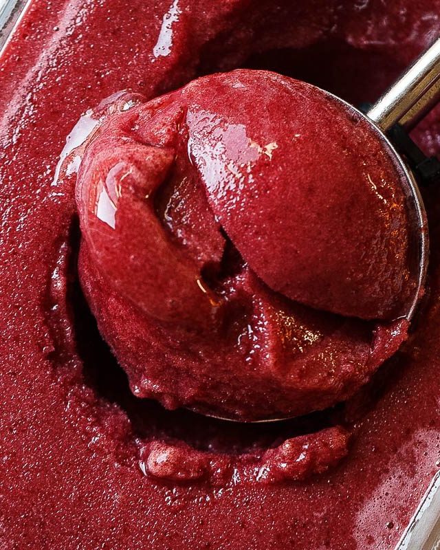 2-Ingredient Honey Cherry Sorbet - #recipe by #eatwell101 - https://www.eatwell101.com/honey-cherry-sorbet-recipe