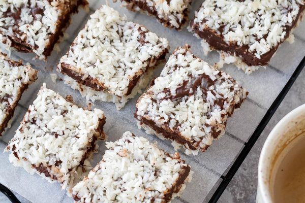 No-Bake Chocolate Coconut Bars {Keto, Paleo, Low Carb}