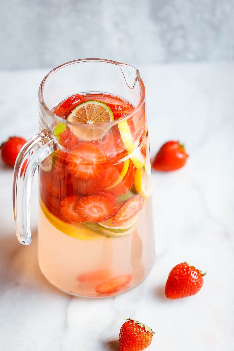Strawberry Lime Punch - Refreshing and full of flavors, this citrusy strawberry punch is perfect for serving up at your parties this summer!