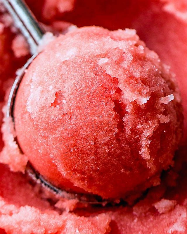 2-Ingredient Honey Watermelon Sorbet - #recipe by #eatwell101 - https://www.eatwell101.com/watermelon-sorbet-recipe