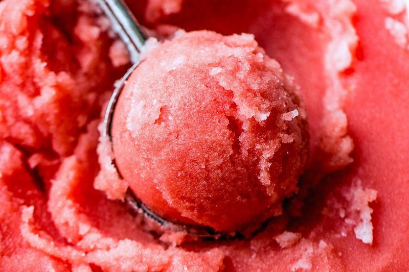 2-Ingredient Honey Watermelon Sorbet - #recipe by #eatwell101 - https://www.eatwell101.com/watermelon-sorbet-recipe