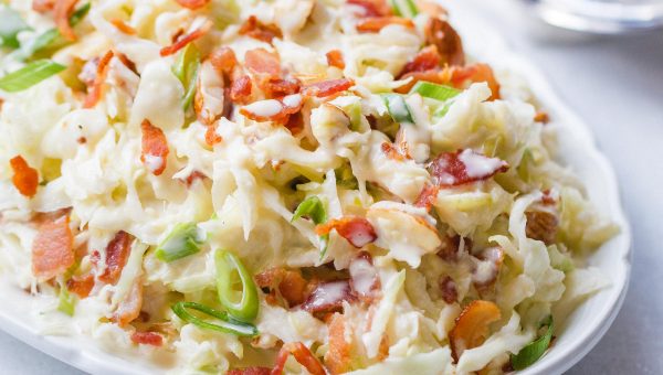 Apple Bacon Coleslaw - #recipe by #eatwell101 - https://www.eatwell101.com/apple-bacon-coleslaw-recipe