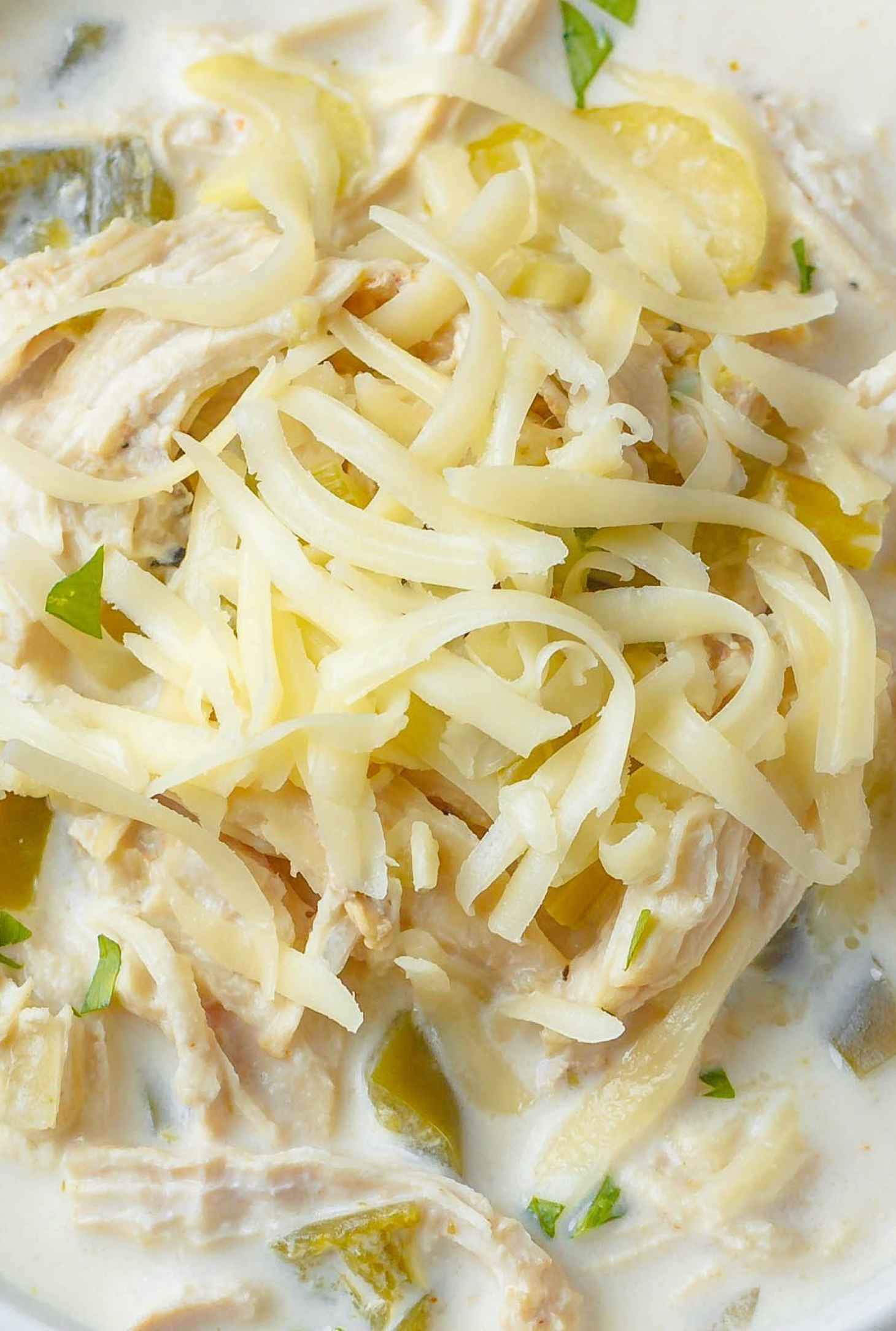 Slow Cooker White Chicken Chili - #recipe by #eatwell101 - https://www.eatwell101.com/slow-cooker-white-chicken-chili-recipe