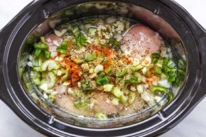 Slow Cooker White Chicken Chili