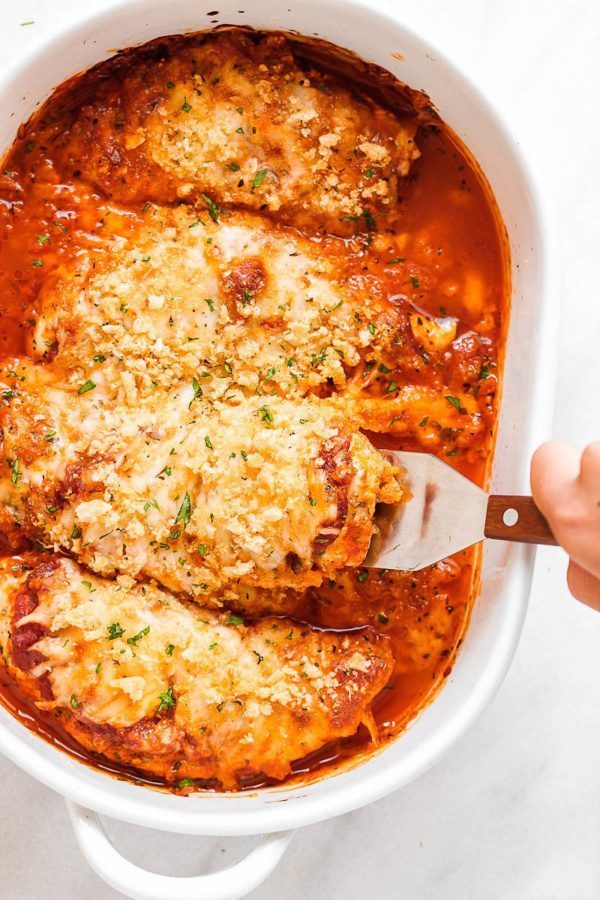 Crispy Chicken Parmesan Casserole - #recipe by #eatwell101 - https://www.eatwell101.com/mozzarella-parmesan-chicken-casserole