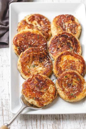 Garlic Parmesan Mashed Potato Cakes
