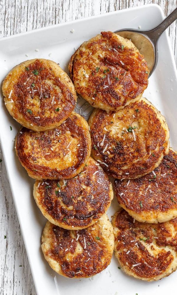 Garlic Parmesan Mashed Potato Cakes