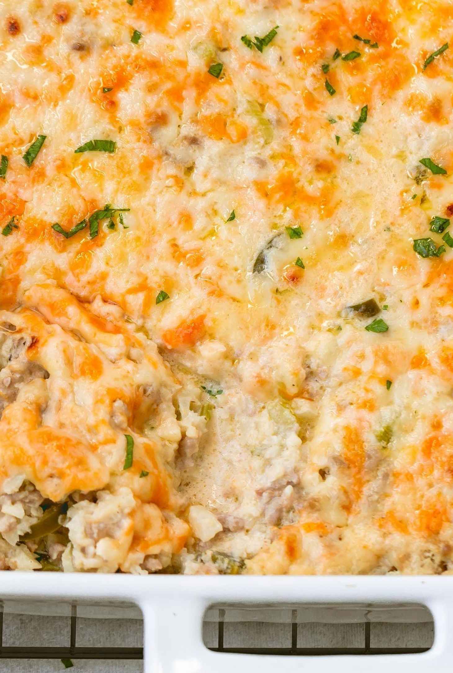 Green Chile Cauliflower Chicken Casserole - #recipe by #eatwell101 - https://www.eatwell101.com/green-chile-cauliflower-chicken-casserole-recipe
